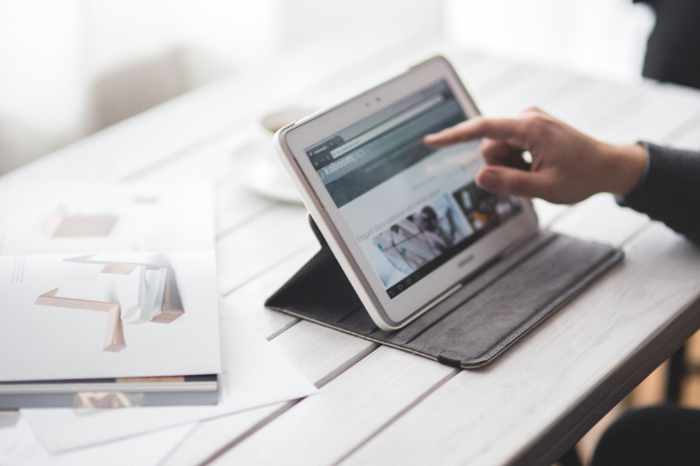 businessman-working-with-tablet